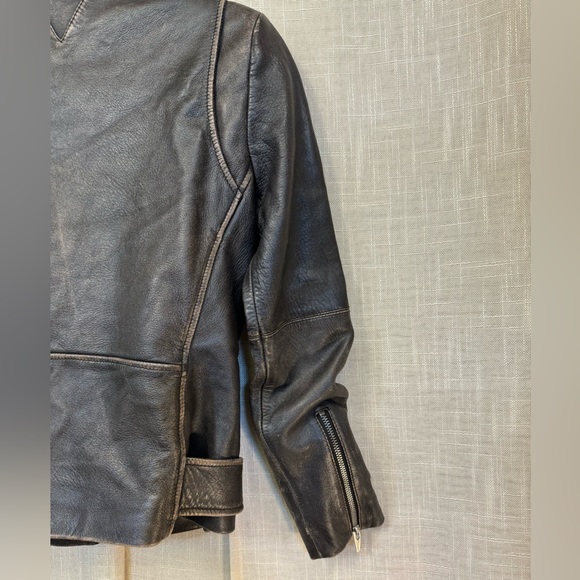 VEDA Classic Leather Moto Jacket in Size XS - Picture 13 of 13